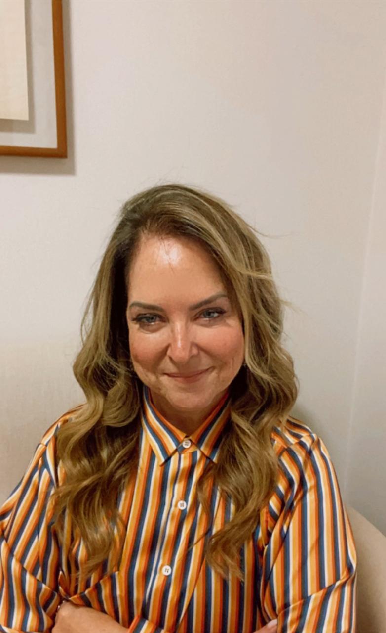 Profª Drª Luciana Toledo